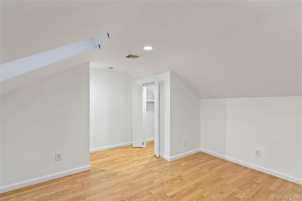 14 Bayville Avenue - Photo 1