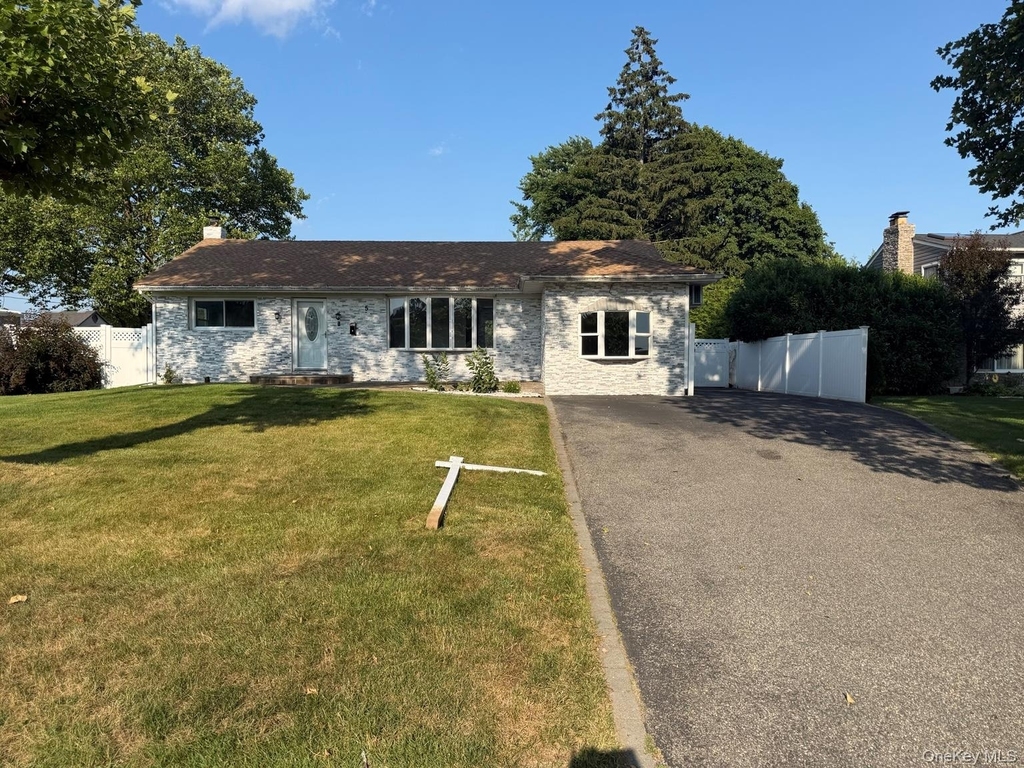 5 Plum Tree Lane - Photo 0