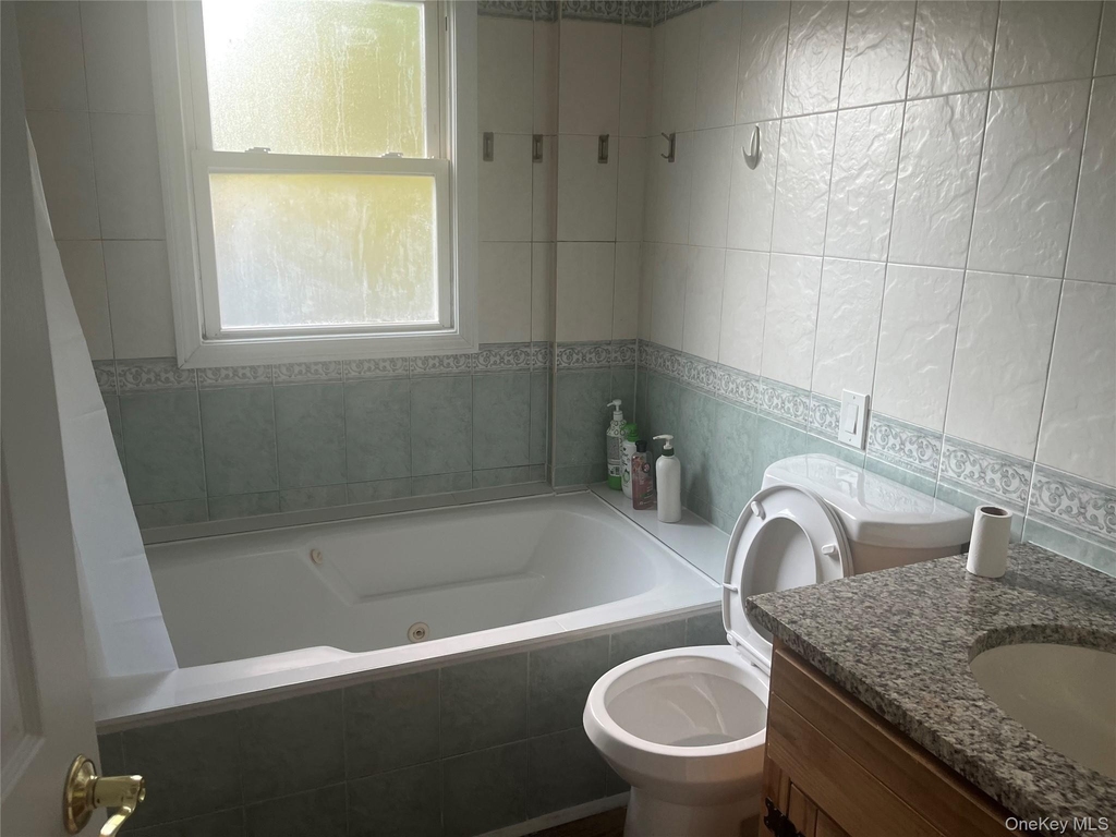 69 Hunt Avenue - Photo 9