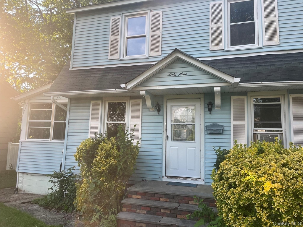 69 Hunt Avenue - Photo 0