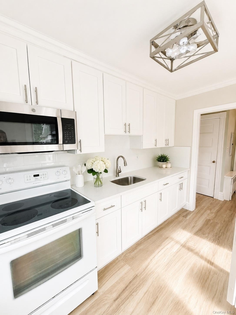153 Main Street - Photo 3