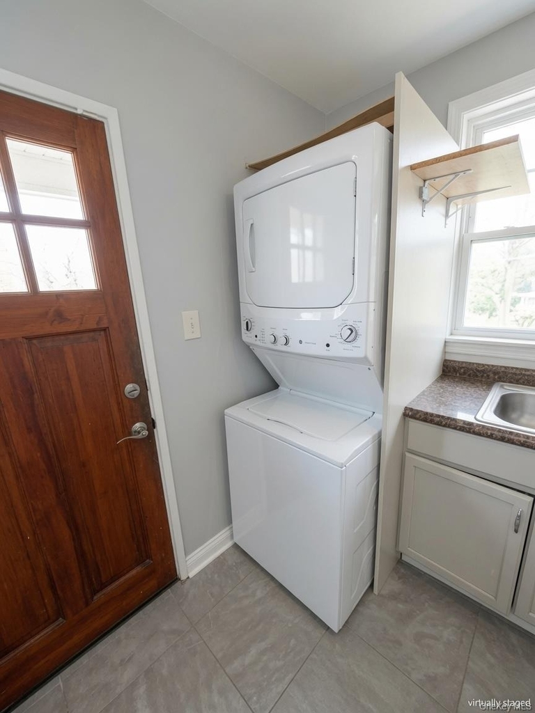 31 Spring St, #1 - Photo 10