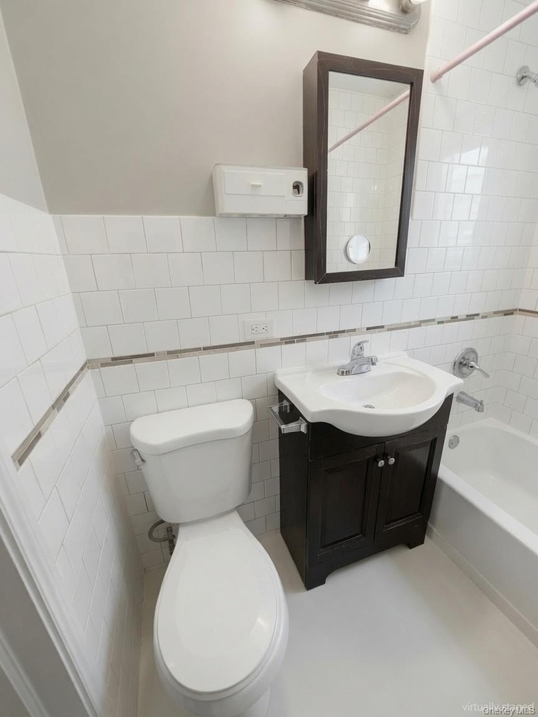 31 Spring St, #1 - Photo 9