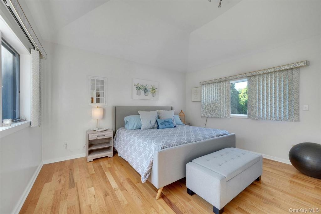 2 Meadowwood Lane - Photo 16