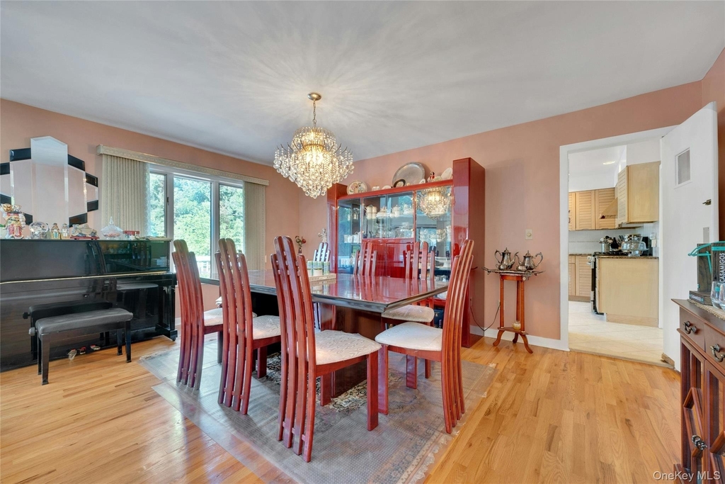 2 Meadowwood Lane - Photo 8