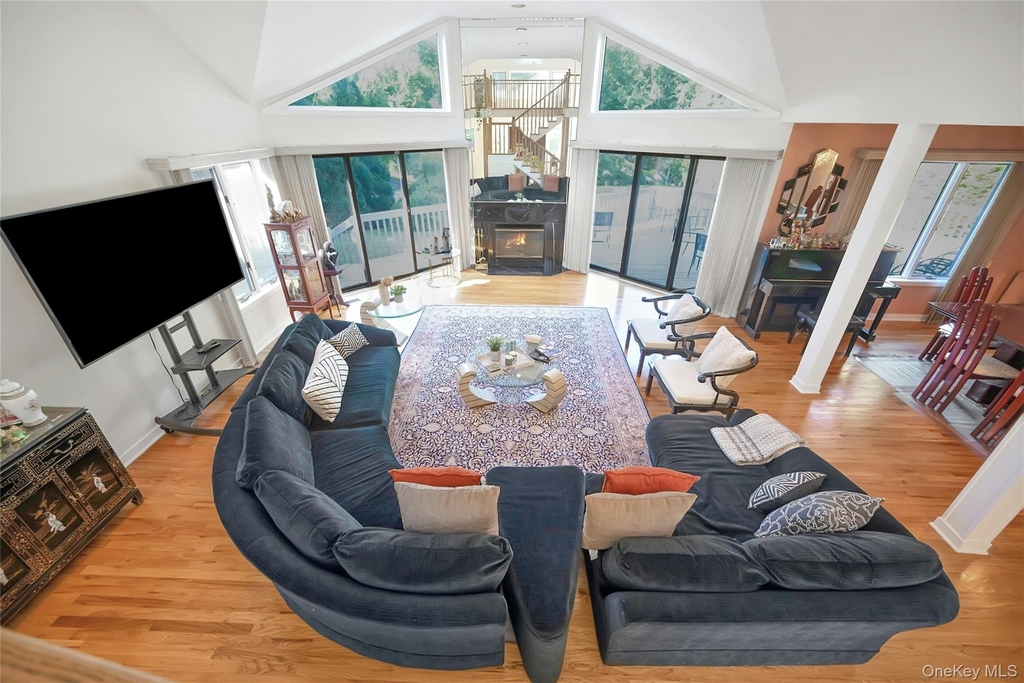 2 Meadowwood Lane - Photo 15