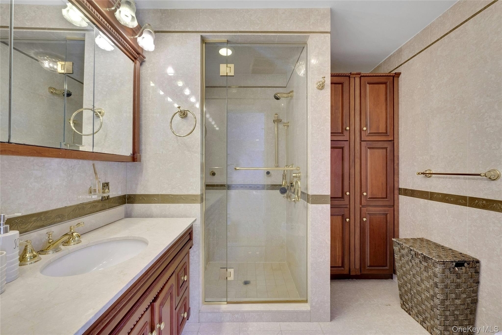 2 Meadowwood Lane - Photo 19