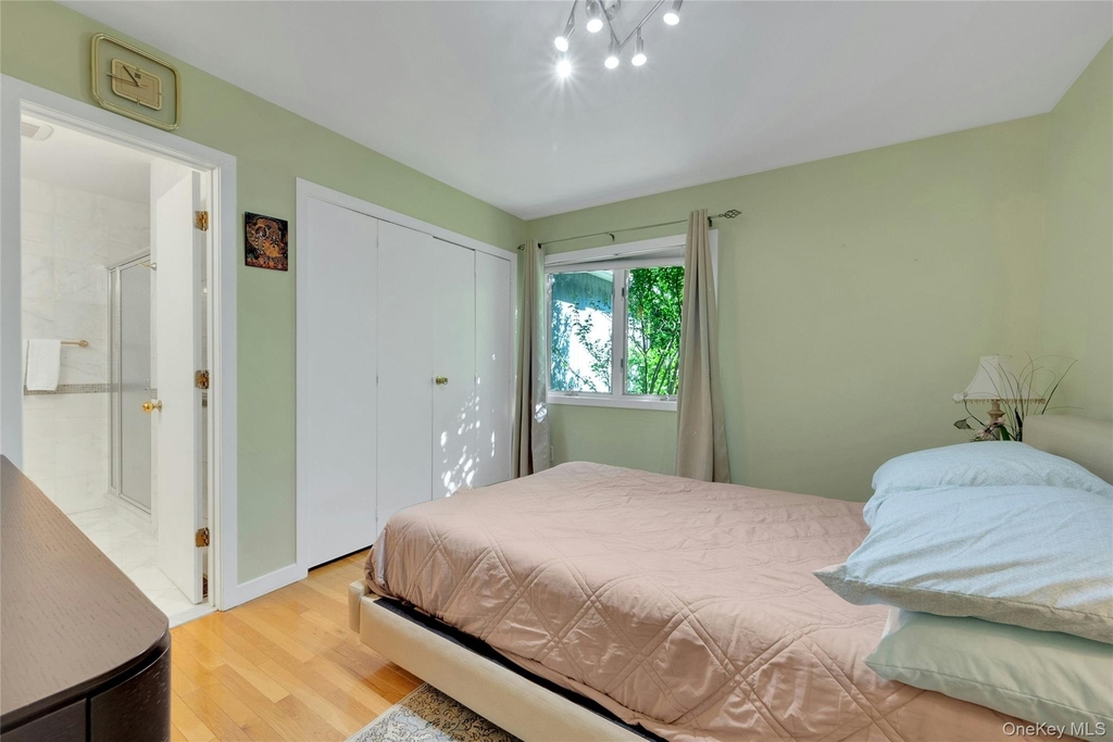 2 Meadowwood Lane - Photo 21
