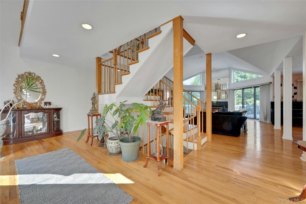 2 Meadowwood Lane - Photo 6