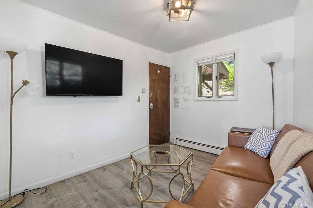 194 Jersey Avenue - Photo 4