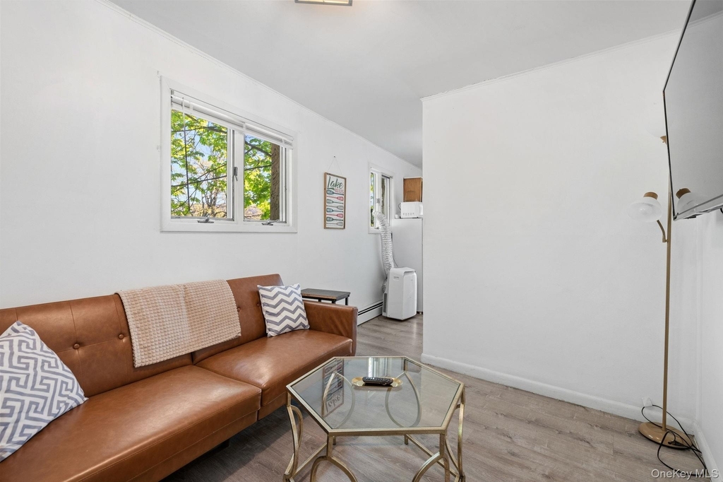 194 Jersey Avenue - Photo 3