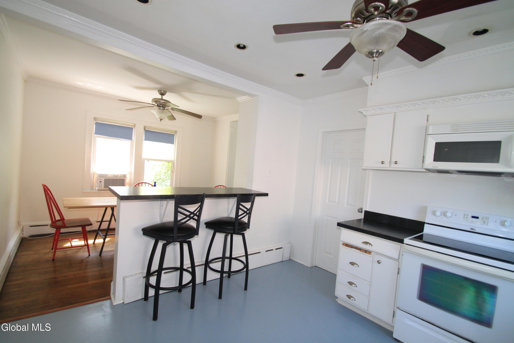 38 Glenwood Boulevard - Photo 8