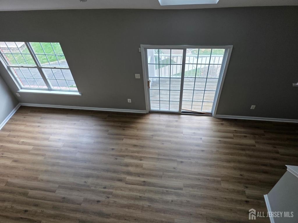 14 Central Square Park - Photo 16