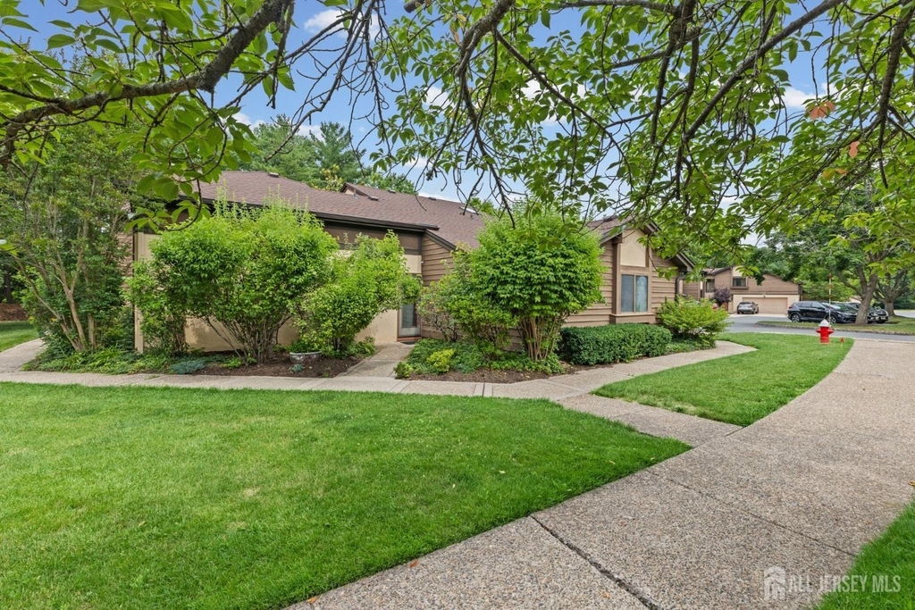130 Sayre Drive - Photo 2