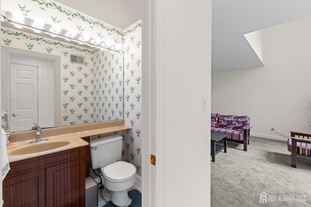 130 Sayre Drive - Photo 16