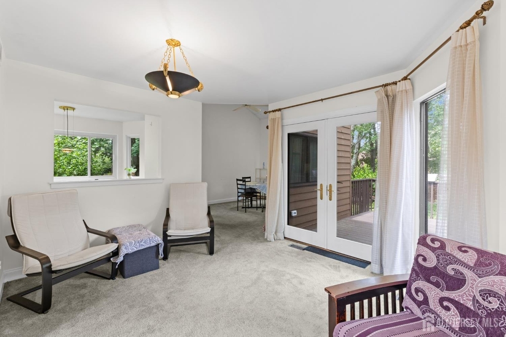 130 Sayre Drive - Photo 10