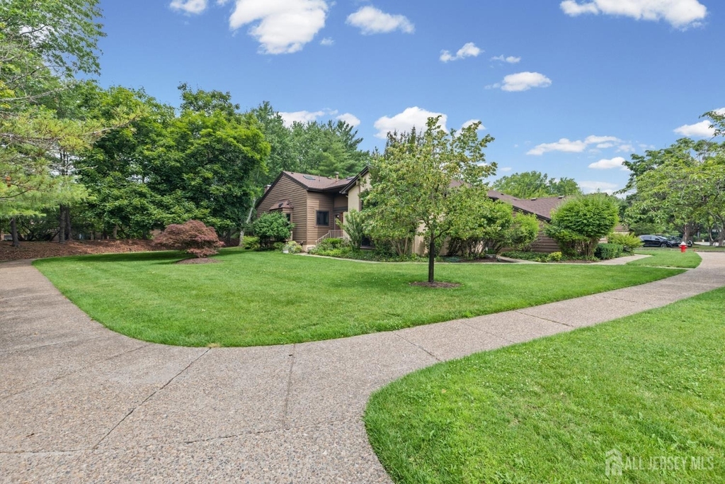 130 Sayre Drive - Photo 3
