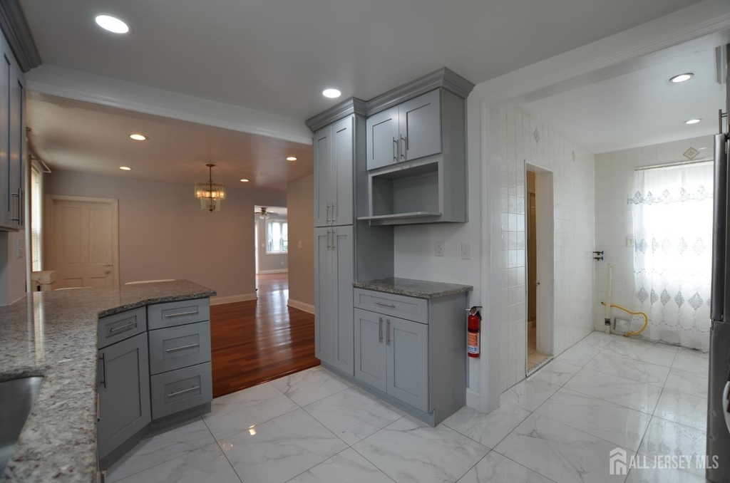 259 Main Street - Photo 15