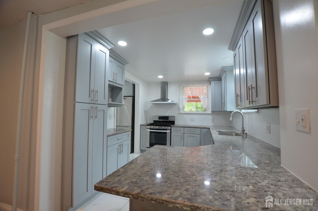 259 Main Street - Photo 13
