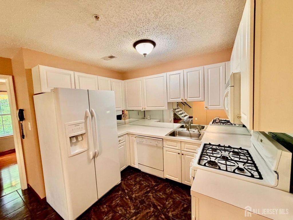191 Prestwick Way - Photo 8