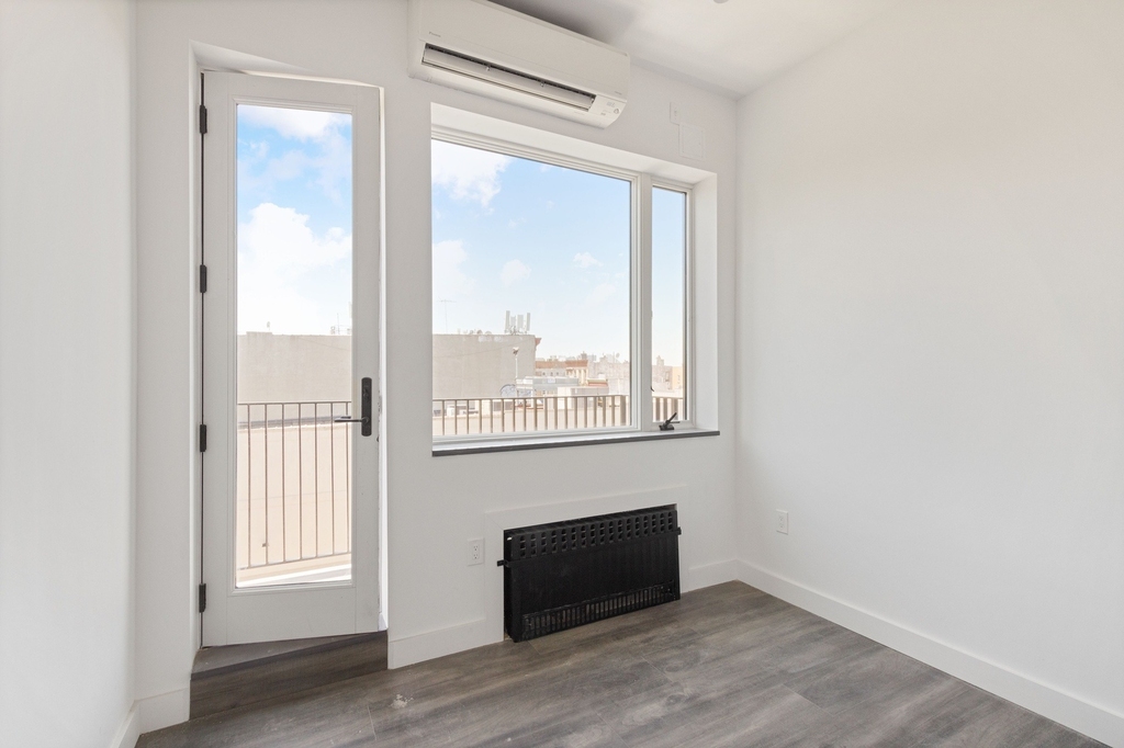 4623 5th Avenue - Photo 3
