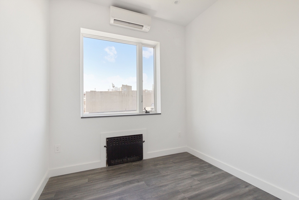 4623 5th Avenue - Photo 4