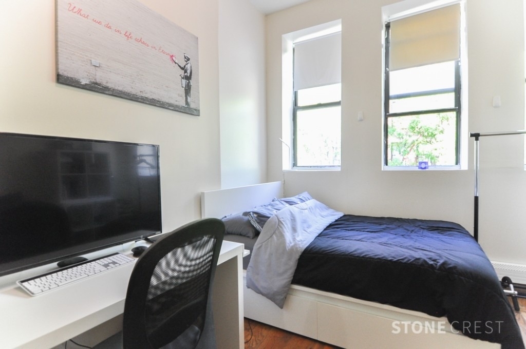 628 W 138th Street - Photo 1