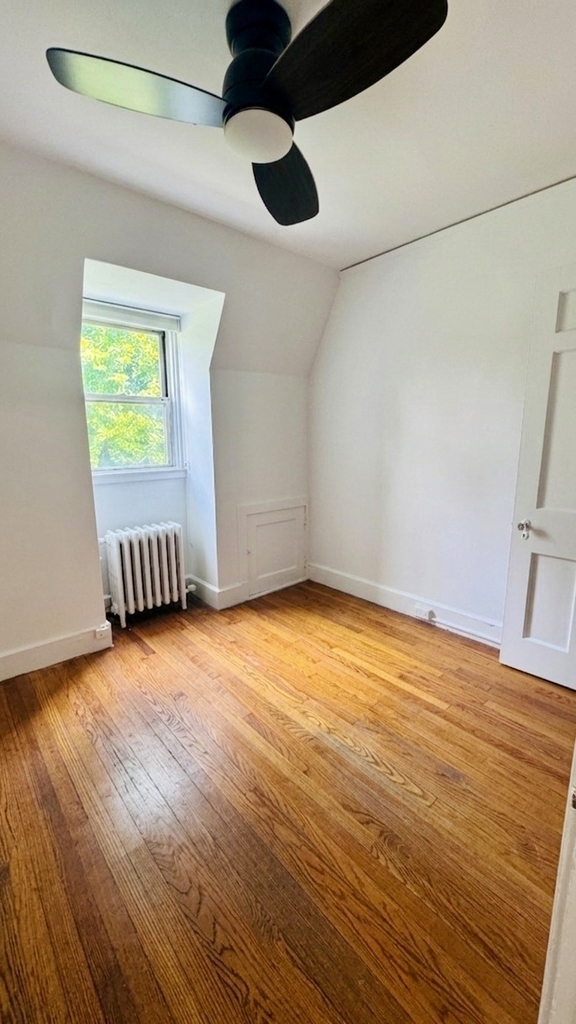 122 E 83rd Street - Photo 6