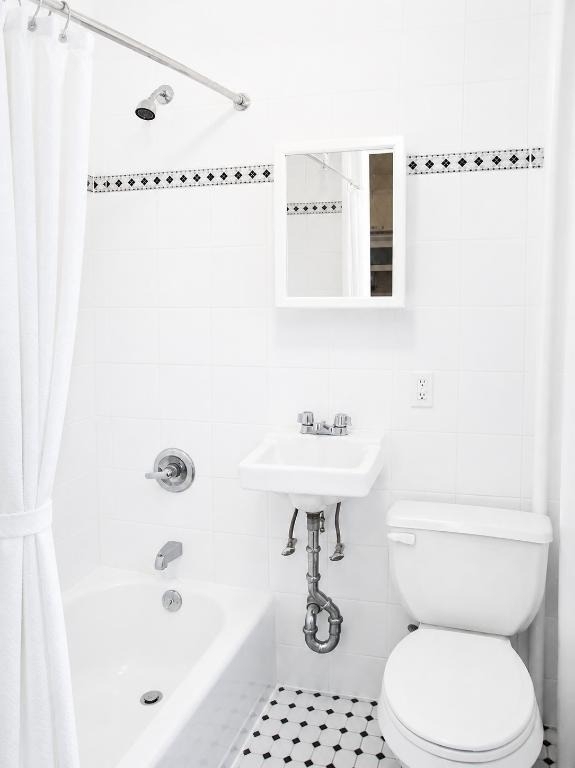 515 W 122nd Street - Photo 4