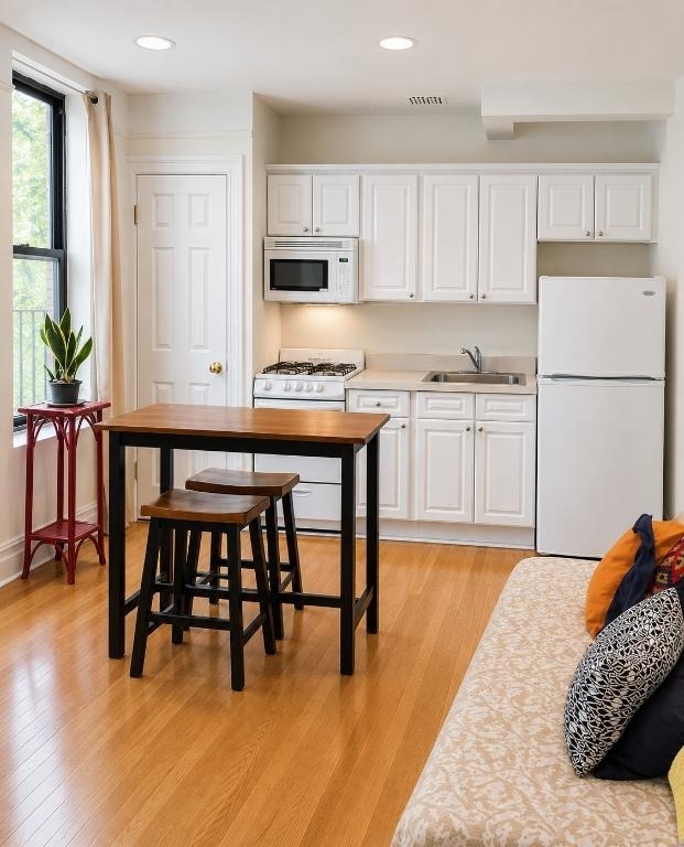 515 W 122nd Street - Photo 1