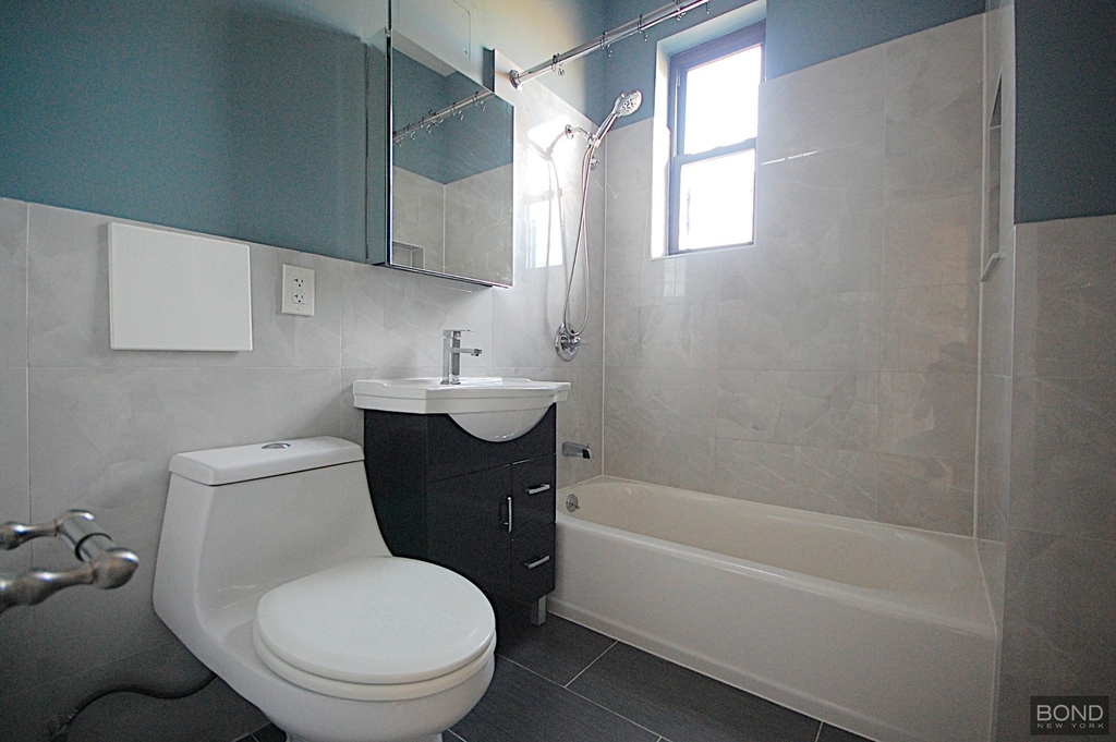 1034 Rutland Road - Photo 6