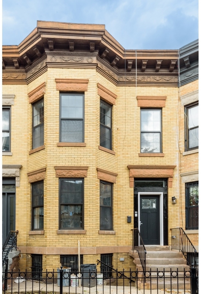 1301 Park Place - Photo 6