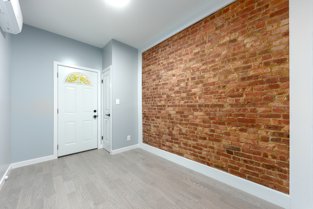 1301 Park Place - Photo 4