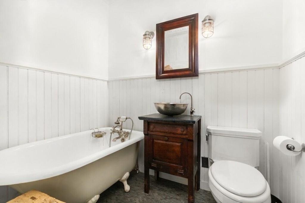 44 Remsen Street - Photo 11