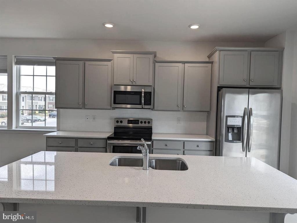 170 Vespucci Lane - Photo 1