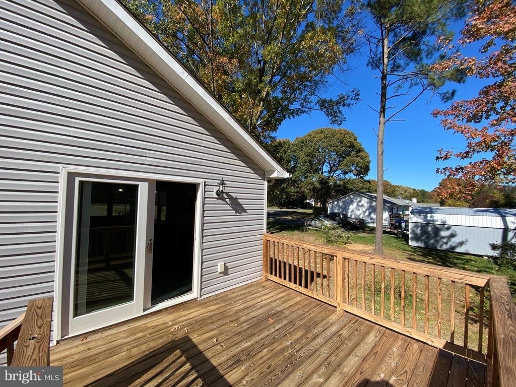 77 Lakeview Drive - Photo 5