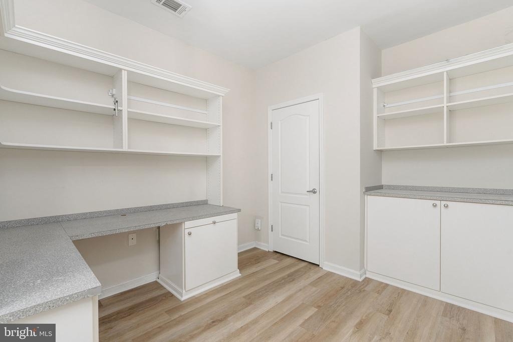 1621 Ladue - Photo 36