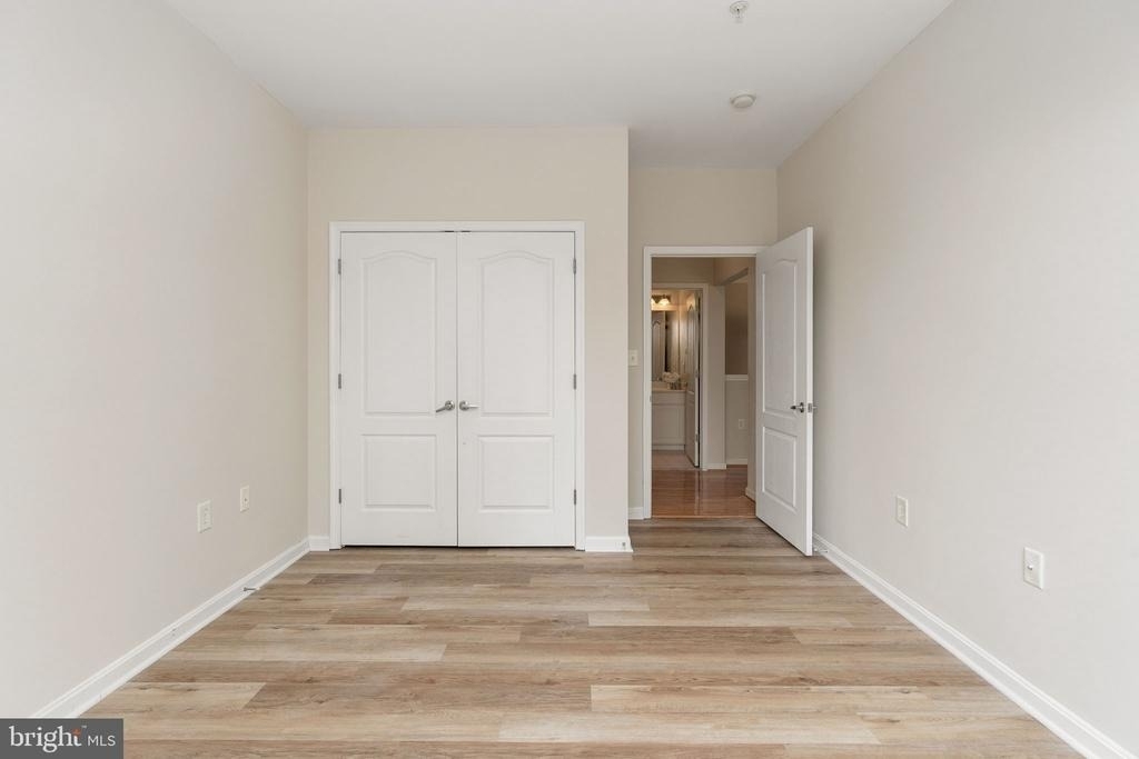 1621 Ladue - Photo 20