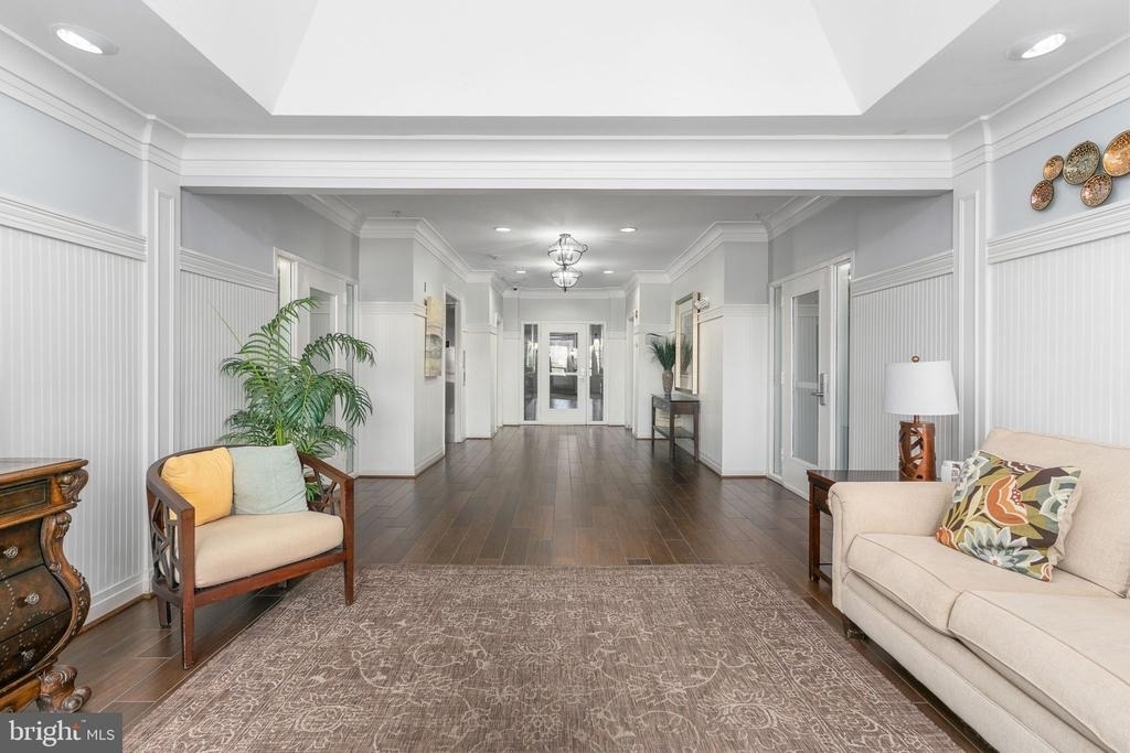 1621 Ladue - Photo 10