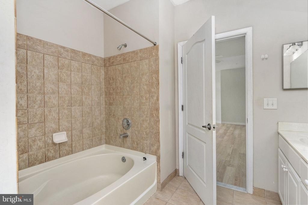 1621 Ladue - Photo 46