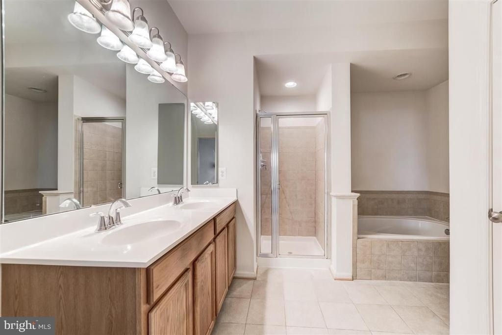2513 Eastbourne Drive - Photo 11
