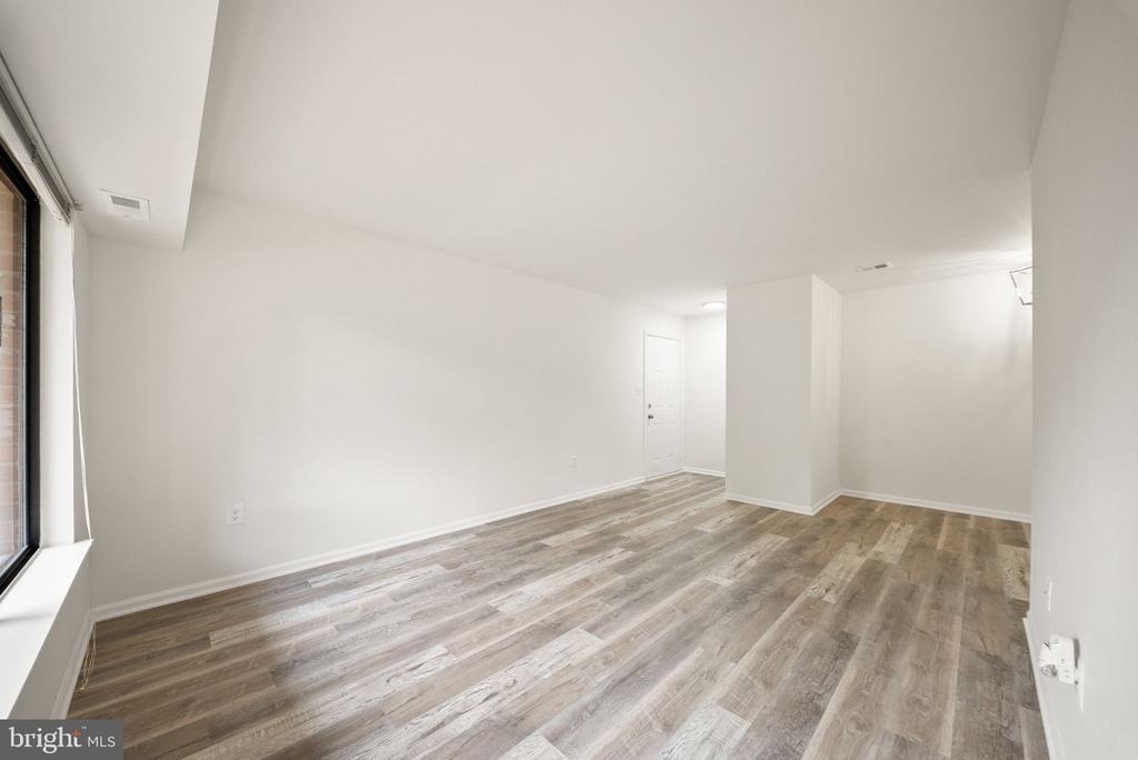 8463 Crozier Court - Photo 4