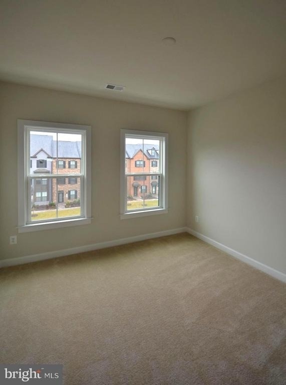 22358 Exe Square - Photo 5