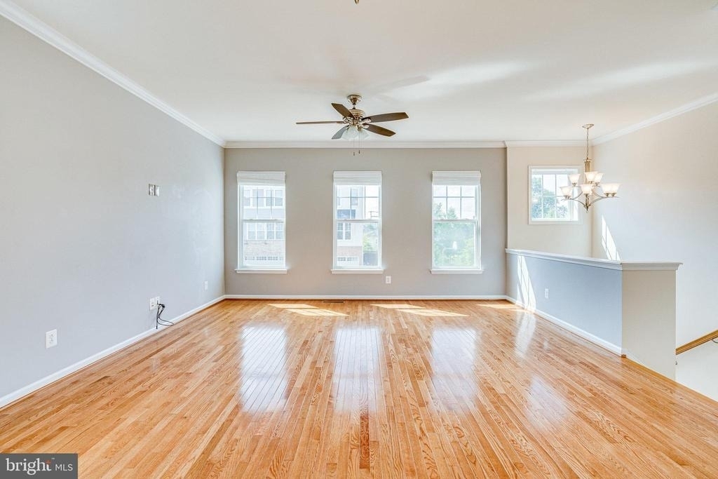 43472 Hopestone Terrace - Photo 10