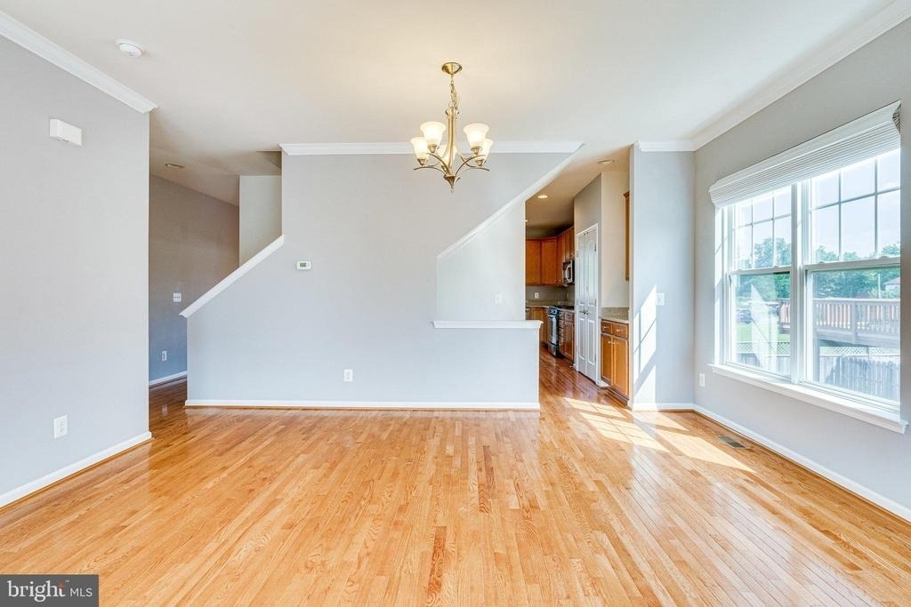 43472 Hopestone Terrace - Photo 11