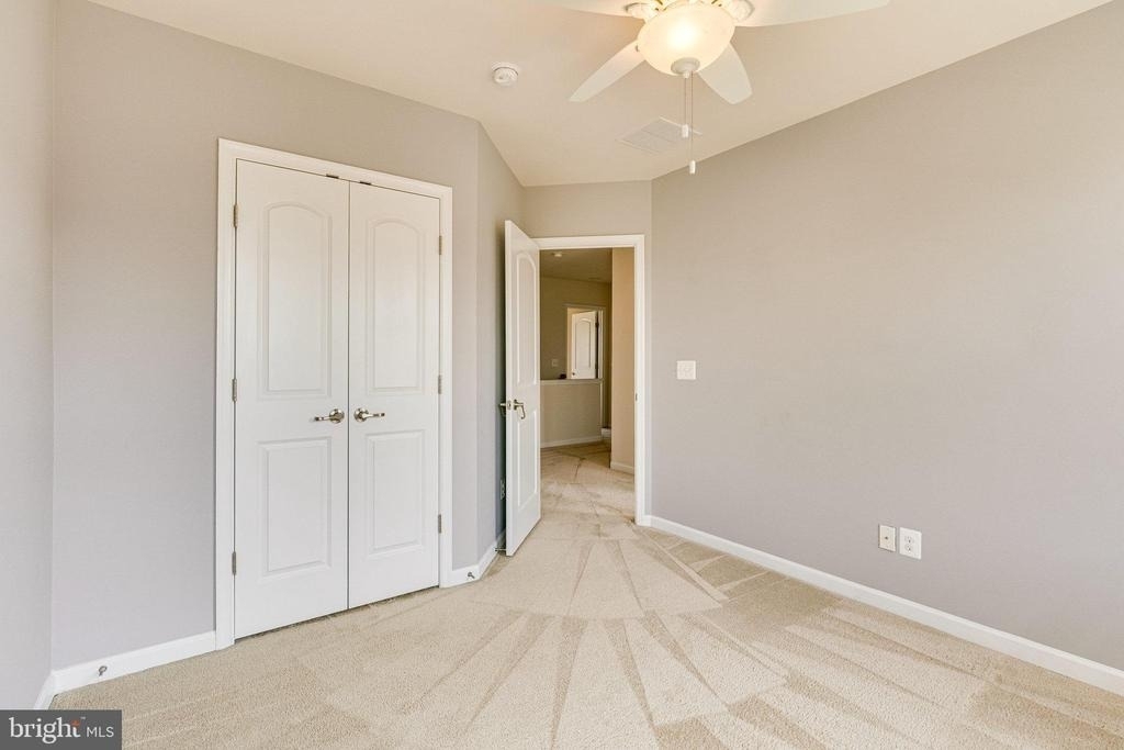 43472 Hopestone Terrace - Photo 24