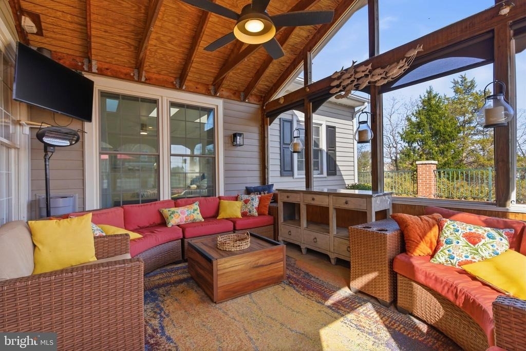 18444 Camelback Terrace - Photo 8