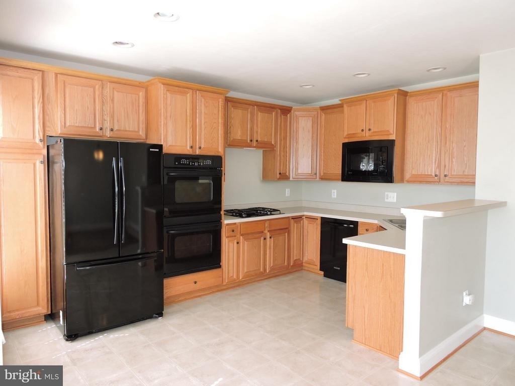 21844 Ladyslipper Square - Photo 3