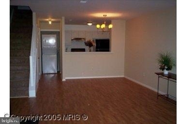 1046 Warwick Court - Photo 1