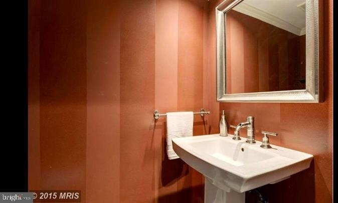 23421 Spice Bush Terrace - Photo 14